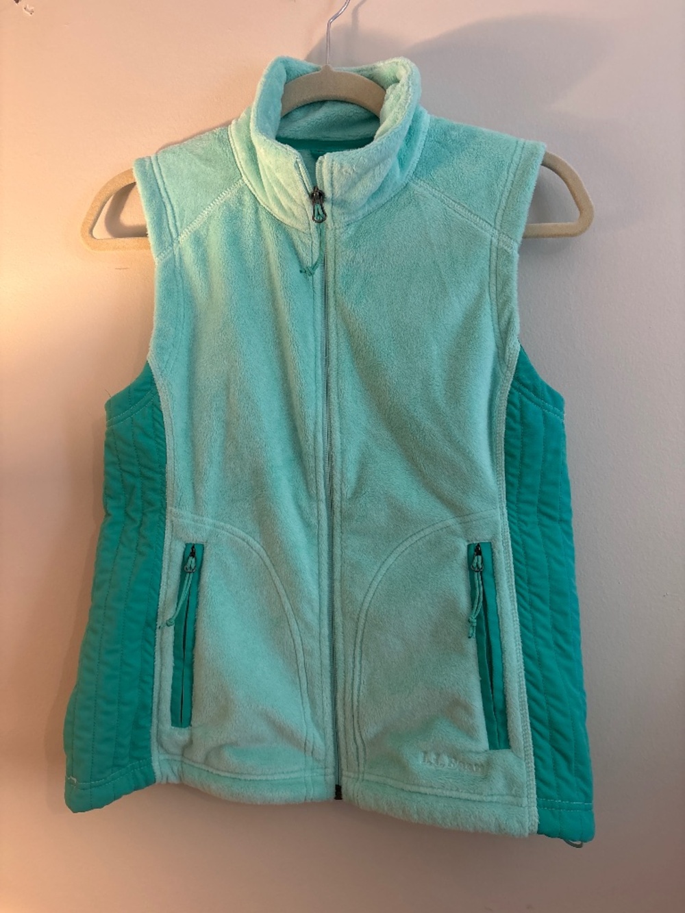 L L bean xs turquise zip vest